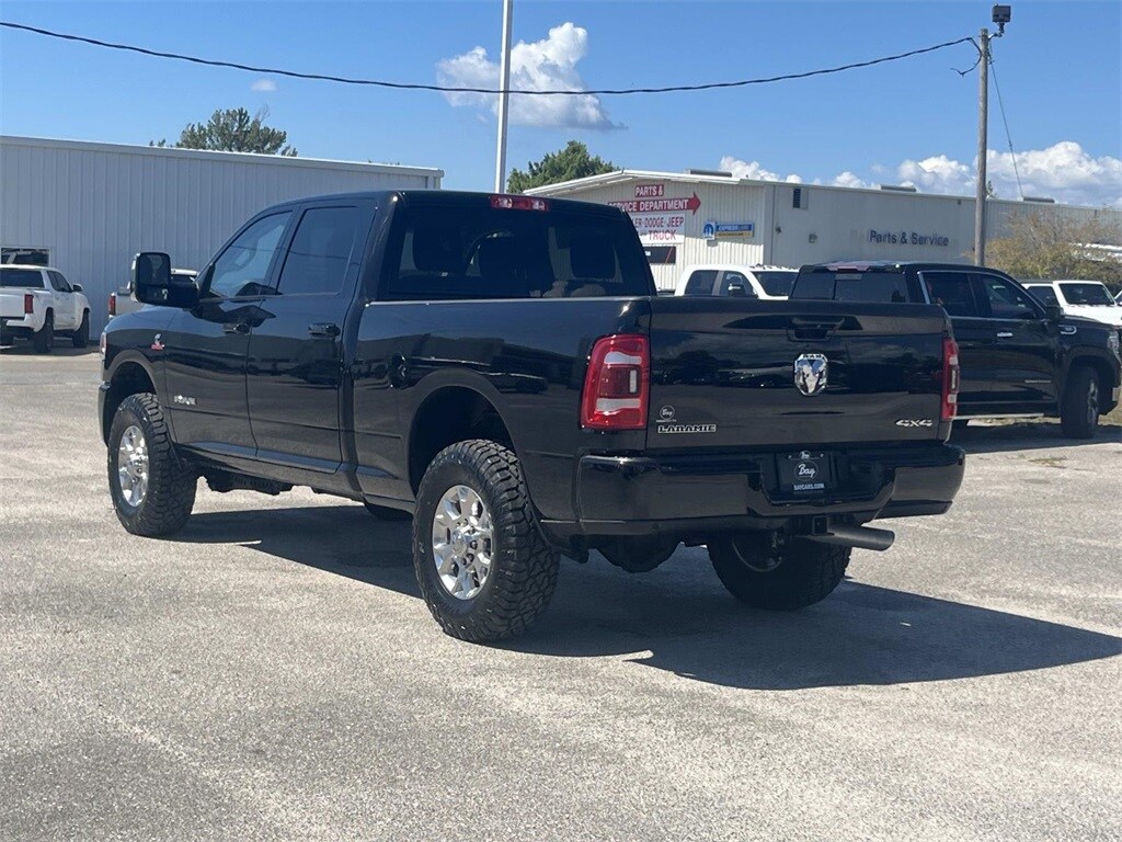 2023 Ram 3500 Laramie photo 3