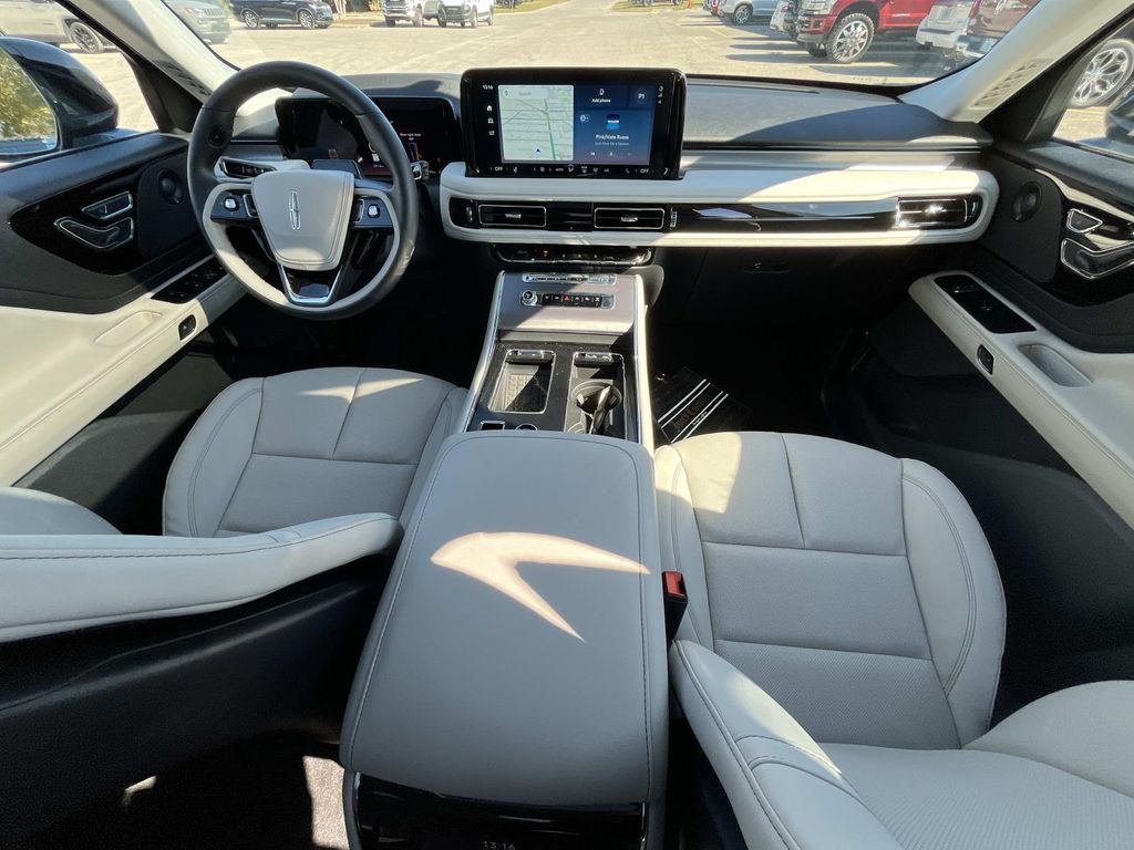 2026 Lincoln Aviator Premiere - Photo 17