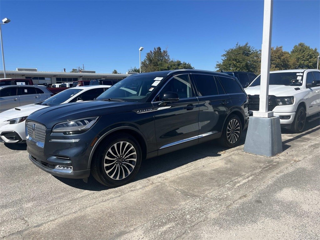 2021 Lincoln Aviator Reserve photo 4