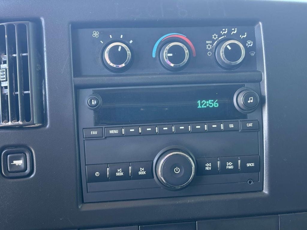 2019 Chevrolet Express Cargo Work Van - Photo 16