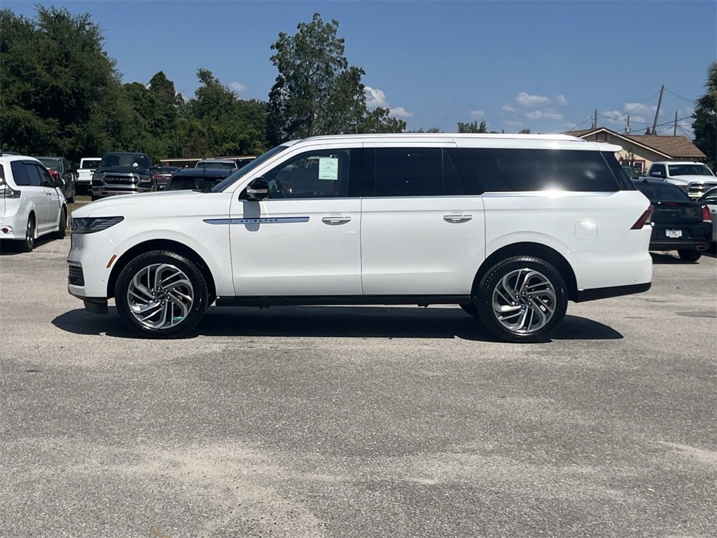 New 2025 Lincoln Navigator L Reserve SUV