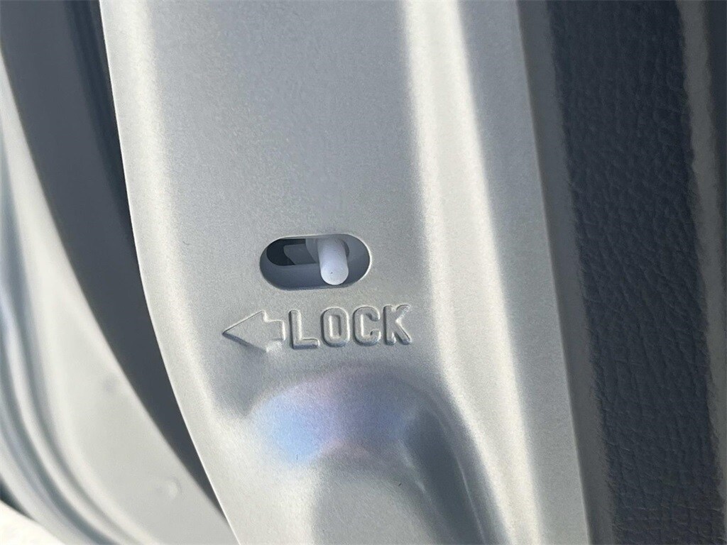 2026 Mitsubishi Eclipse Cross LE - Photo 14