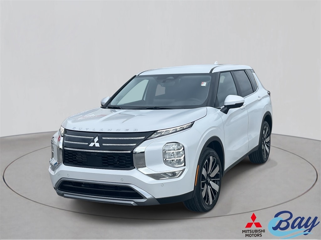 2026 Mitsubishi Outlander SE's photo