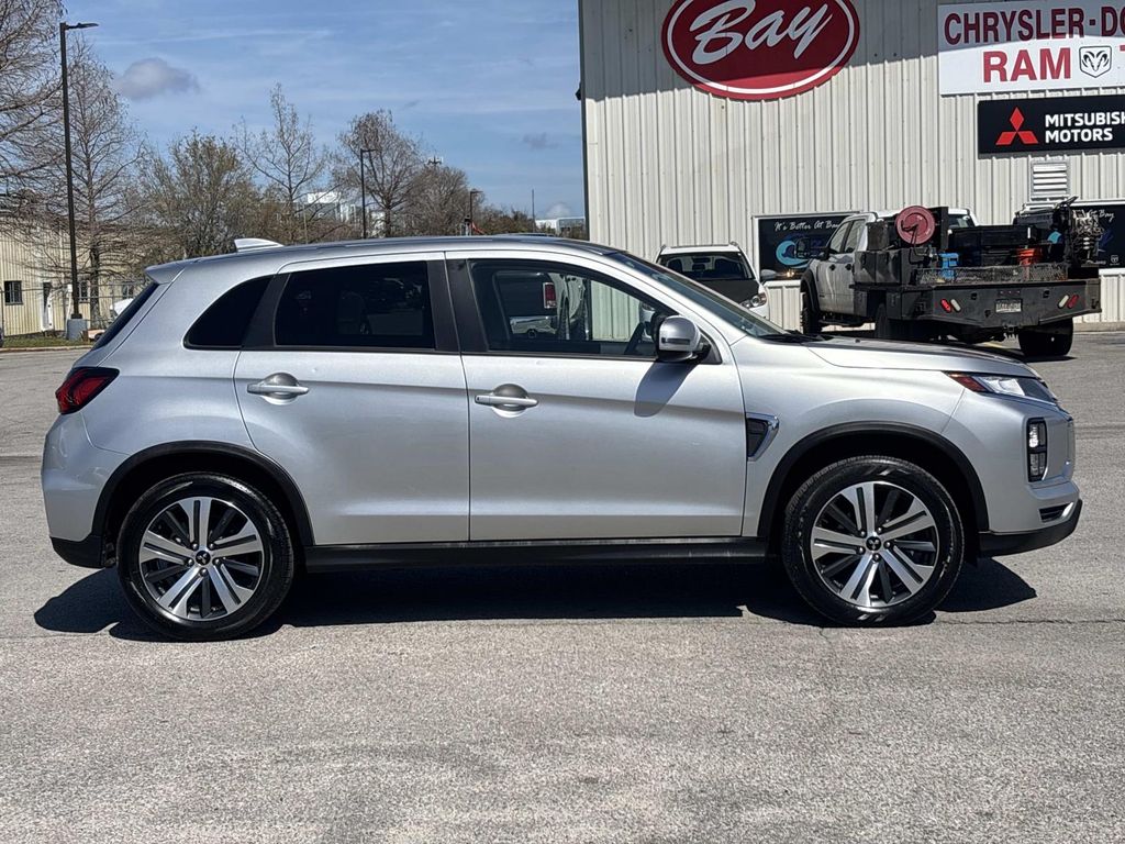 2024 Mitsubishi Outlander Sport SE - Photo 6