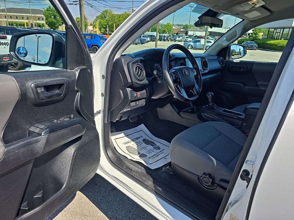 2022 Toyota Tacoma SR - Photo 11
