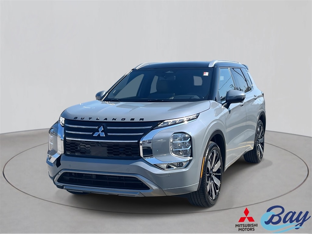 2026 Mitsubishi Outlander SEL FWD's photo