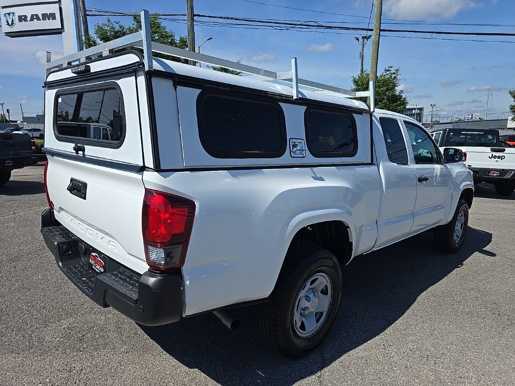 2022 Toyota Tacoma SR - Photo 3