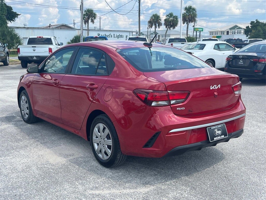 2022 Kia Rio S photo 3