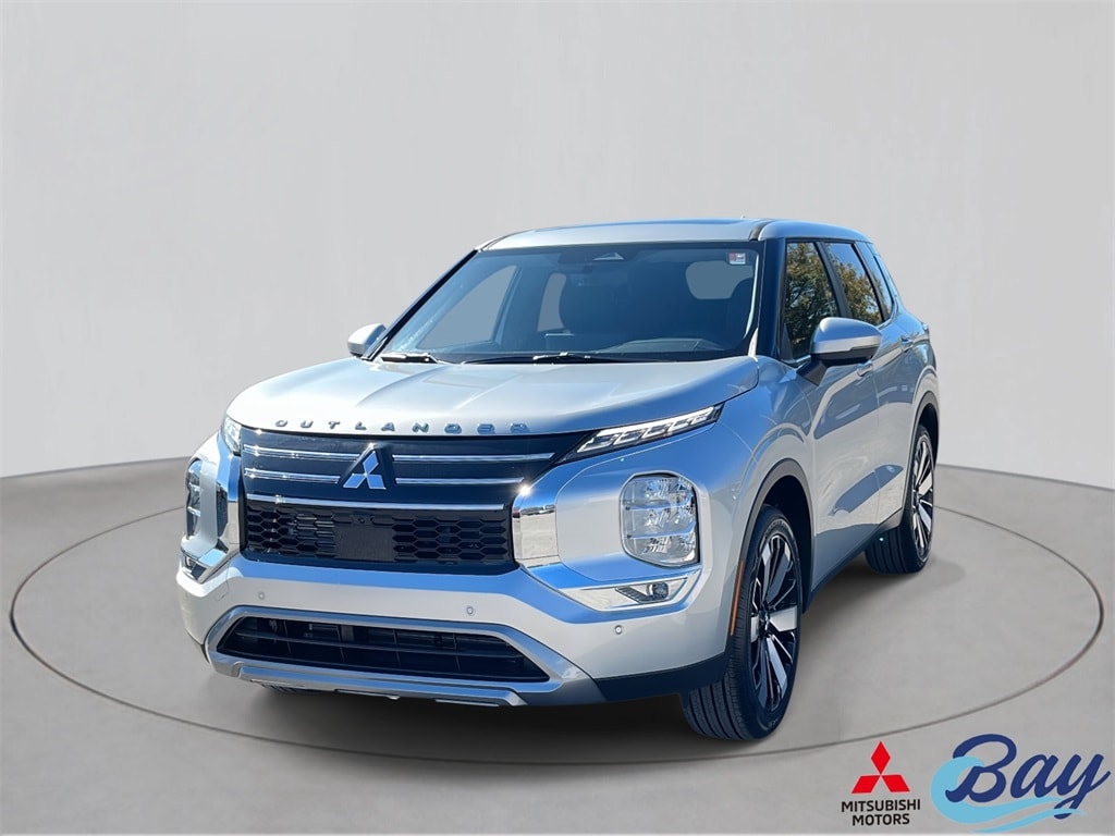 2026 Mitsubishi Outlander SE FWD's photo