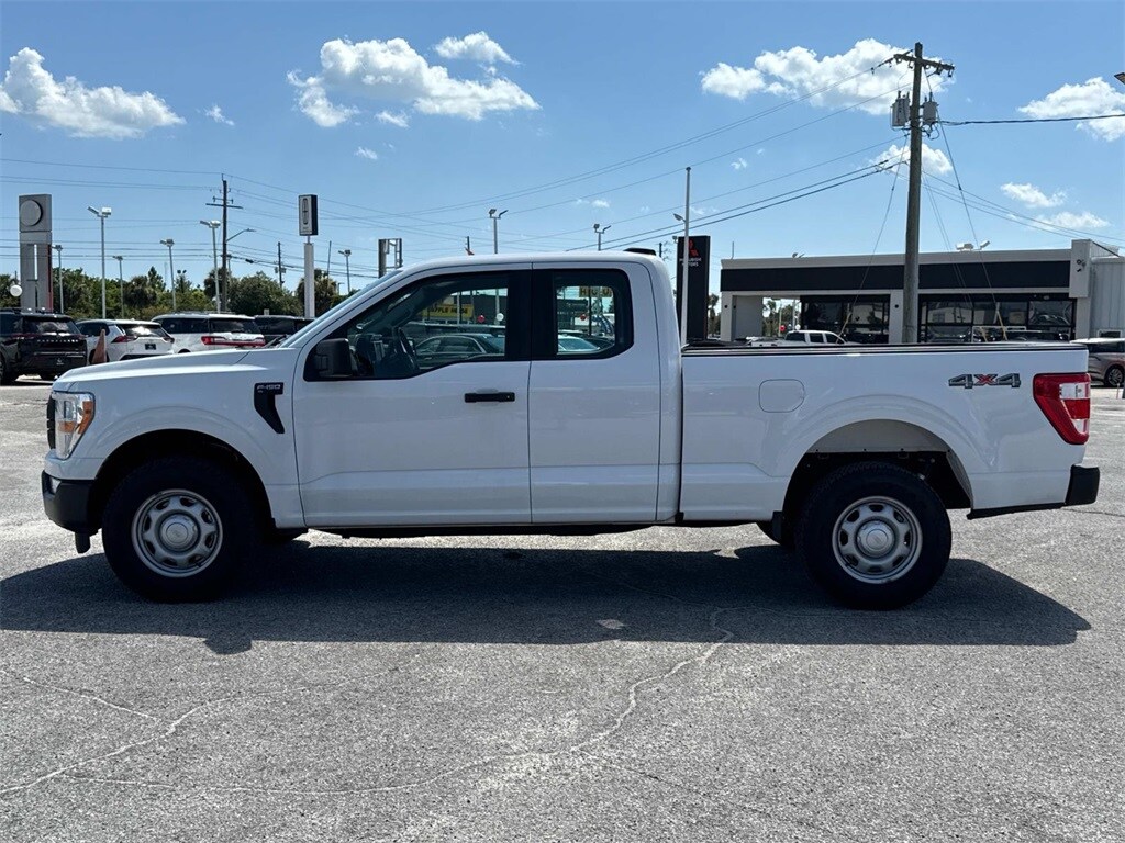 2022 Ford F-150 XL photo 2