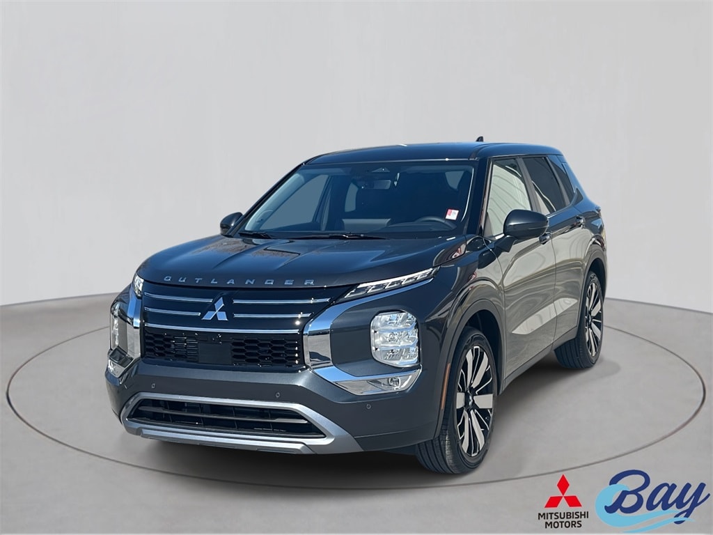 2026 Mitsubishi Outlander SE FWD's photo