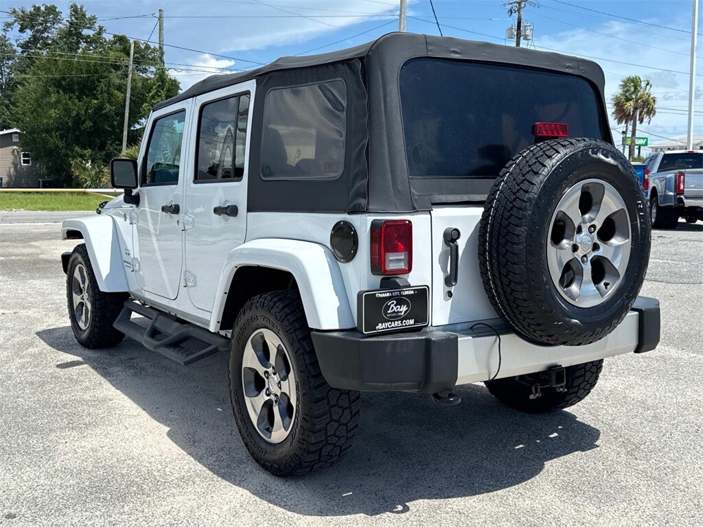 2018 Jeep Wrangler Unlimited Sahara photo 3