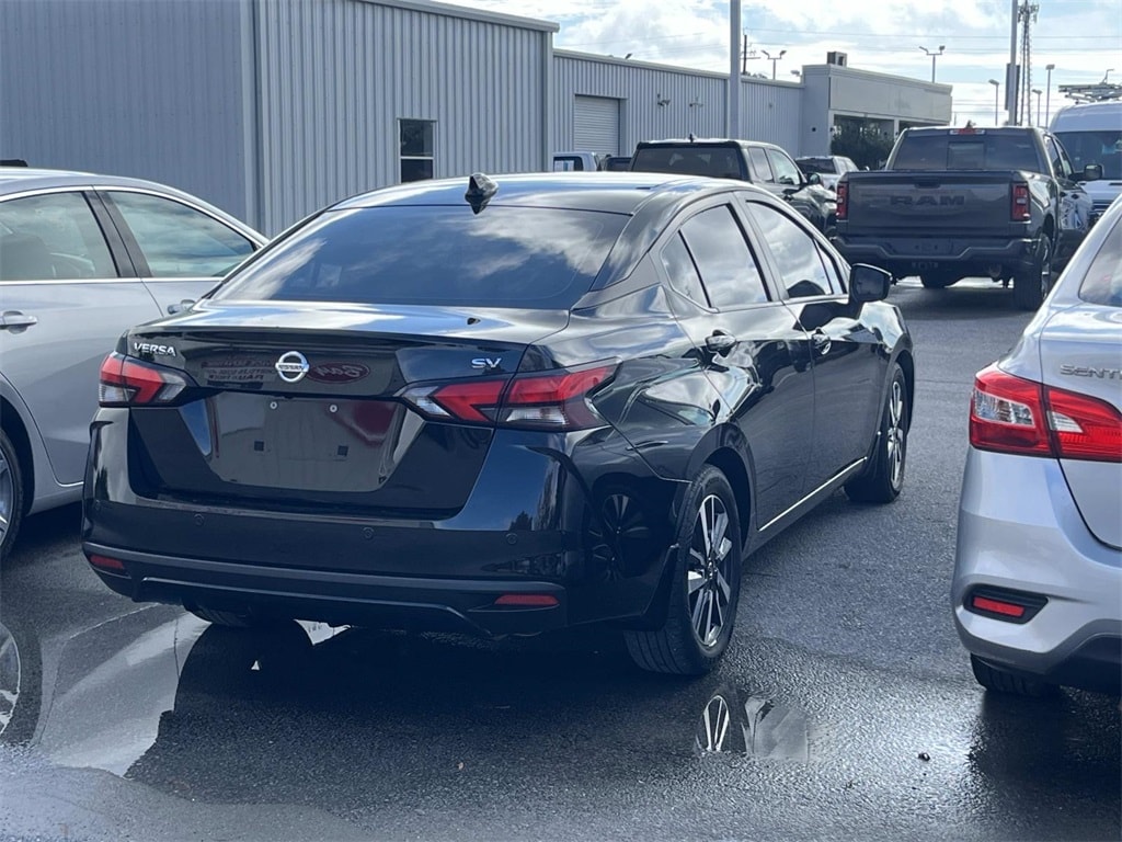 Used 2021 Nissan Versa 1.6 SV Sedan