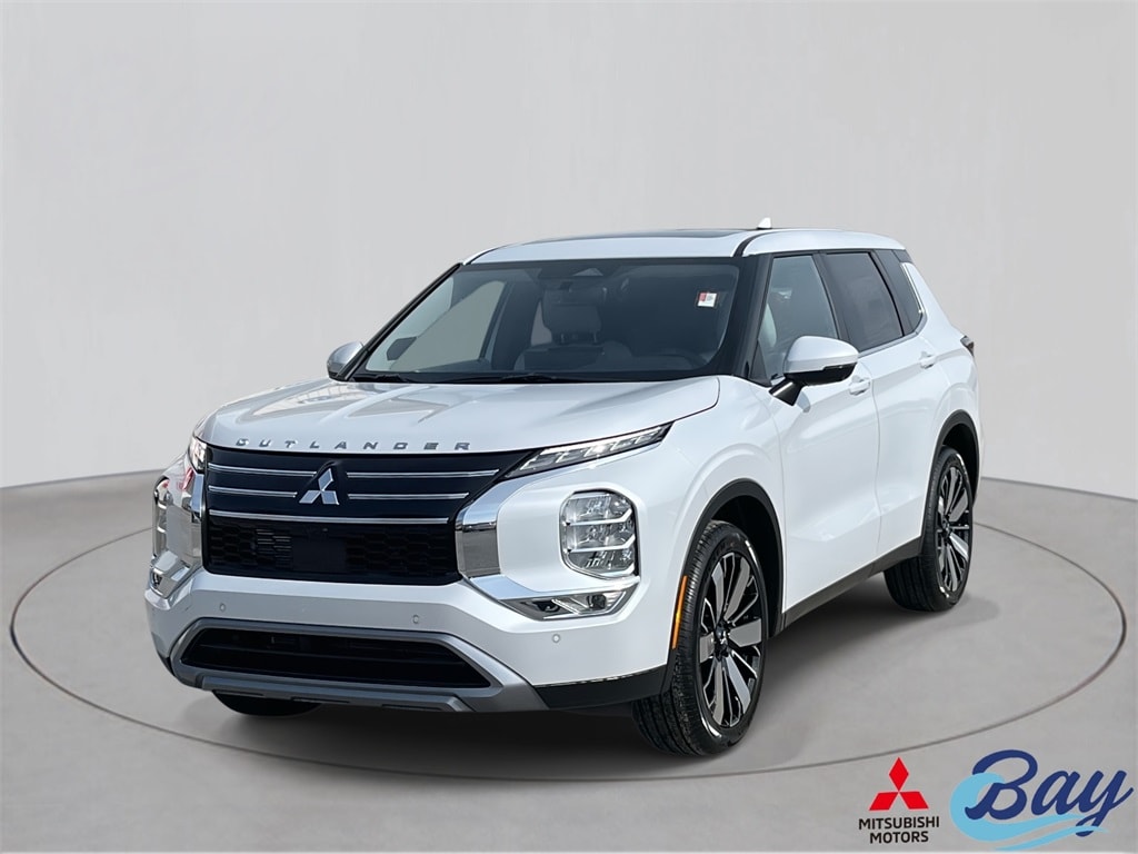 2026 Mitsubishi Outlander SE's photo