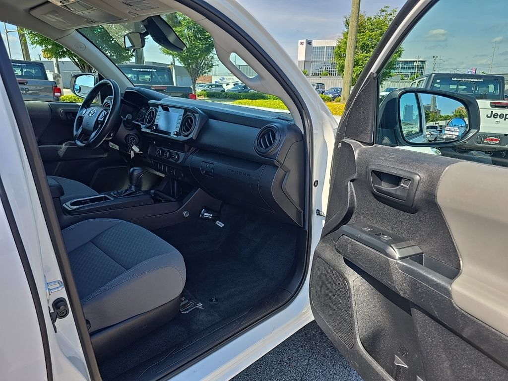 2022 Toyota Tacoma SR - Photo 17