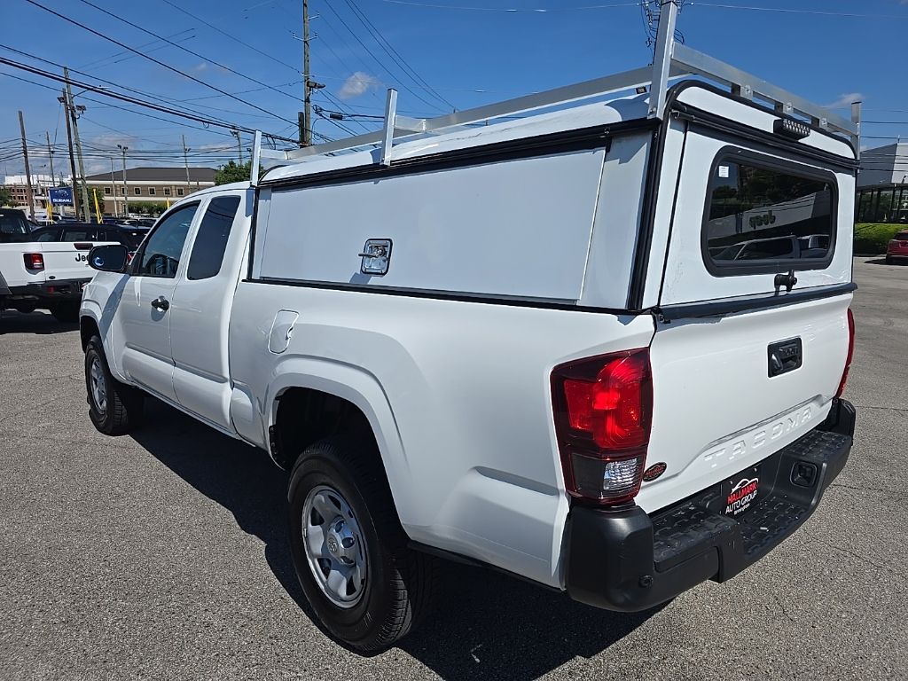2022 Toyota Tacoma SR - Photo 5
