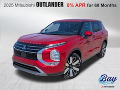 2025 Mitsubishi Outlander SE SUV