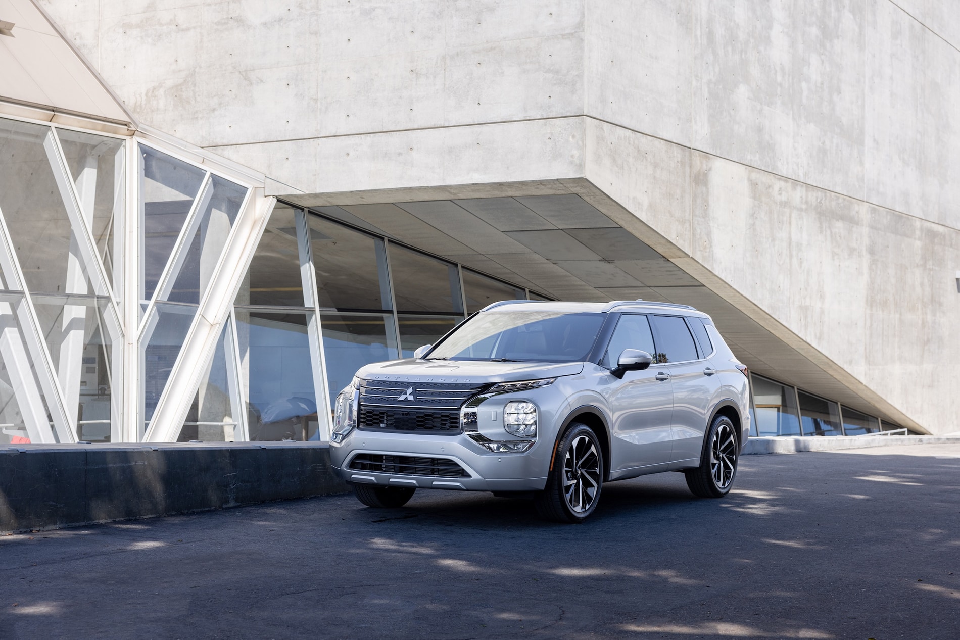 2022_Outlander.jpg
