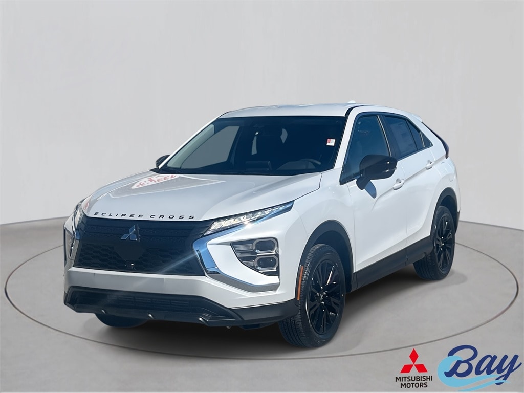 2026 Mitsubishi Eclipse Cross LE's photo