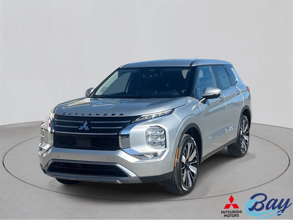 2025 Mitsubishi Outlander SE's photo