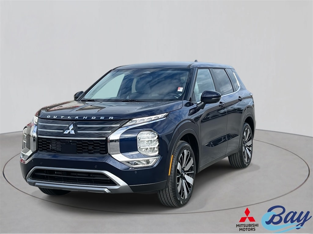 2026 Mitsubishi Outlander SE's photo