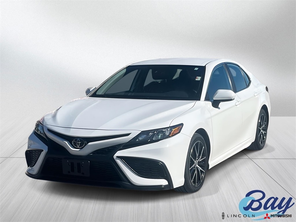 Used 2024 Toyota Camry SE Sedan