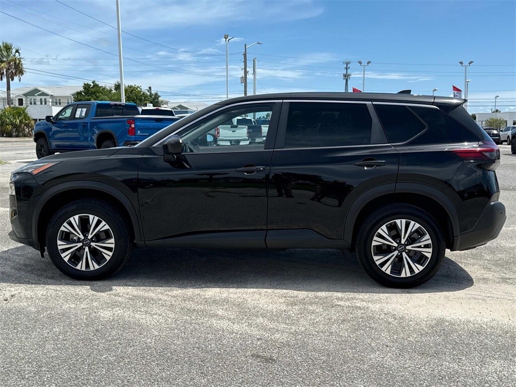2023 Nissan Rogue SV photo 2