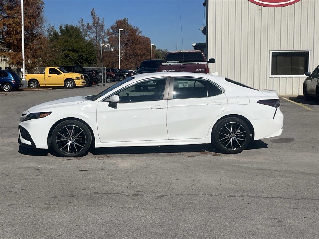 Used 2024 Toyota Camry SE Sedan