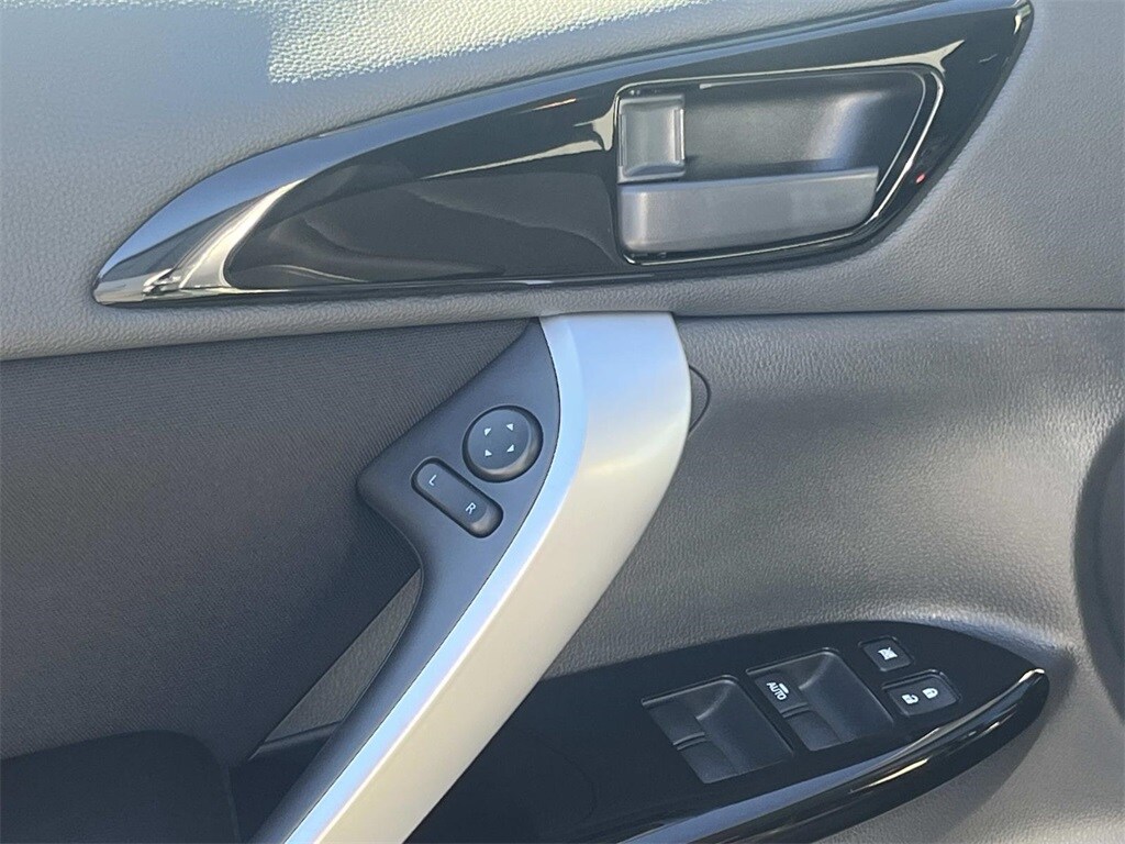 2026 Mitsubishi Eclipse Cross LE - Photo 12