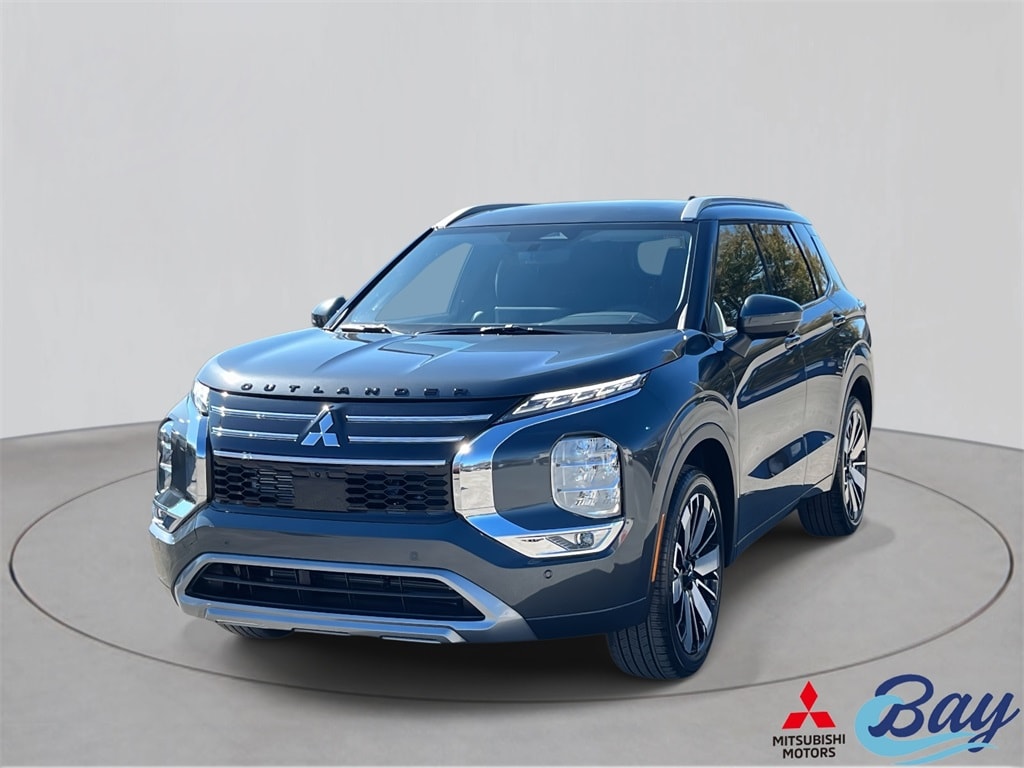 2026 Mitsubishi Outlander SEL FWD's photo
