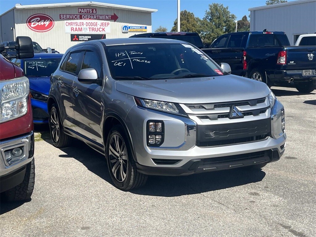 2024 Mitsubishi Outlander Sport ES photo 2