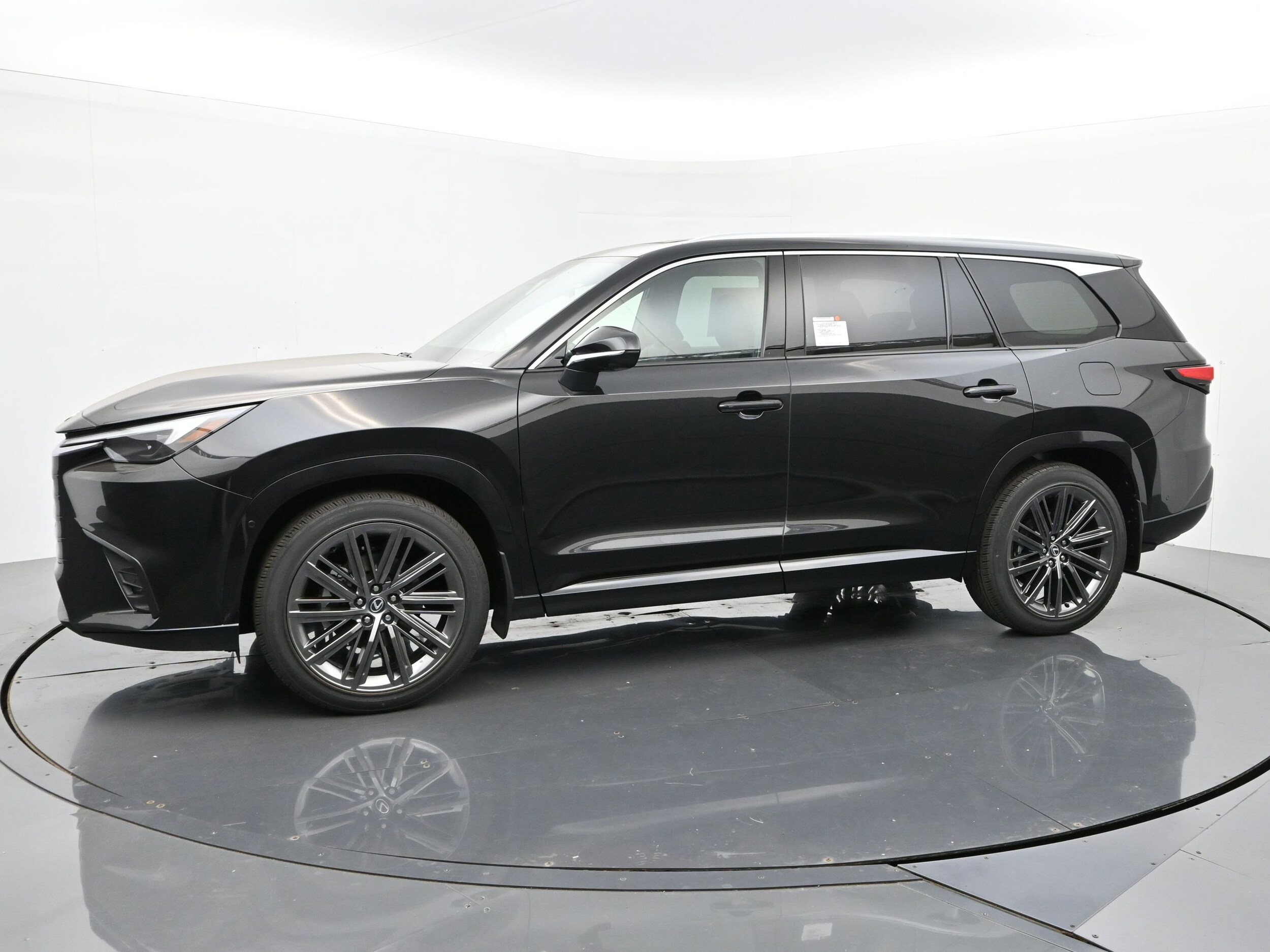 2025 Lexus TX 350 Luxury photo 2