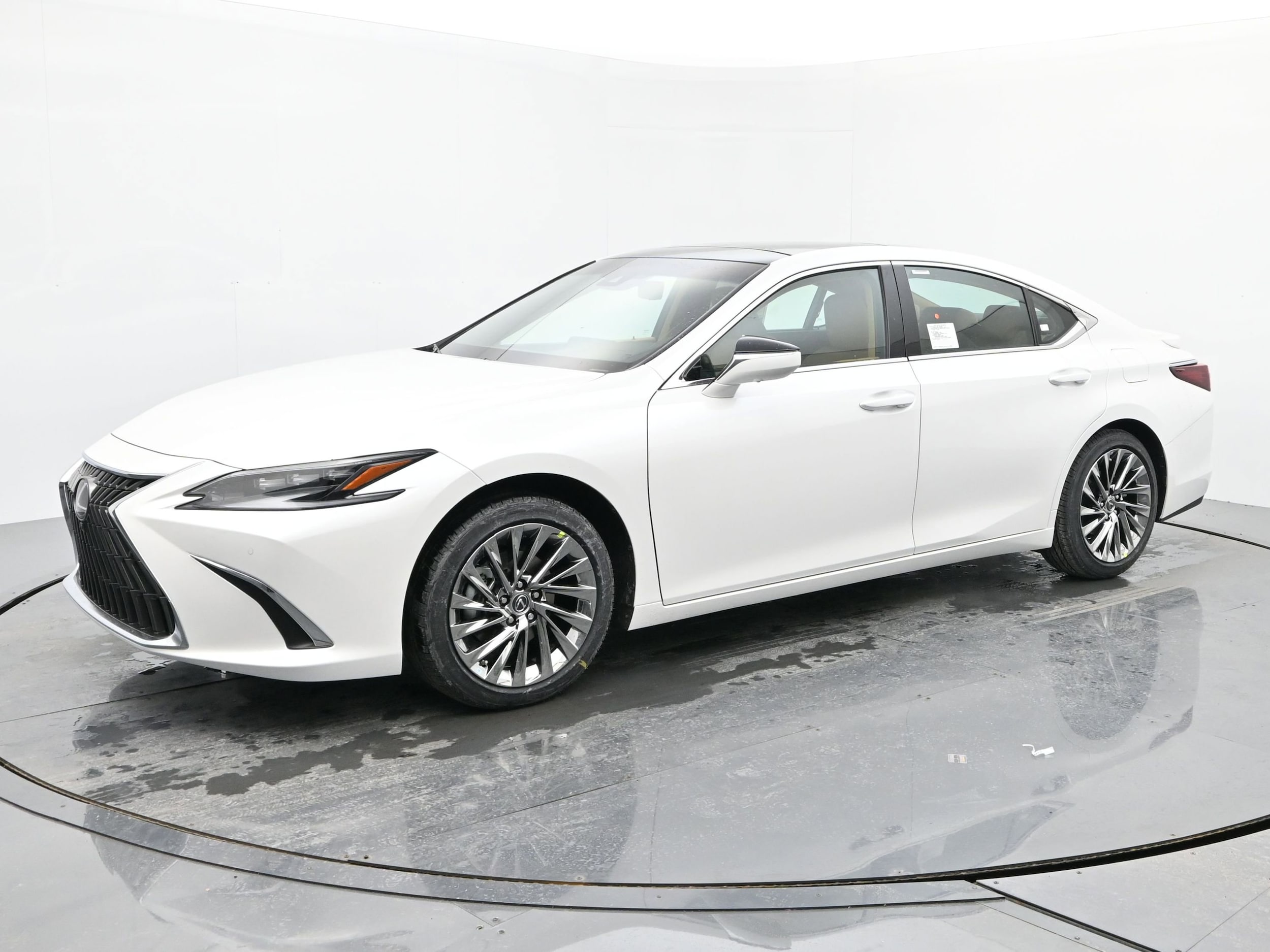 2025 Lexus ES 350 Ultra Luxury's photo