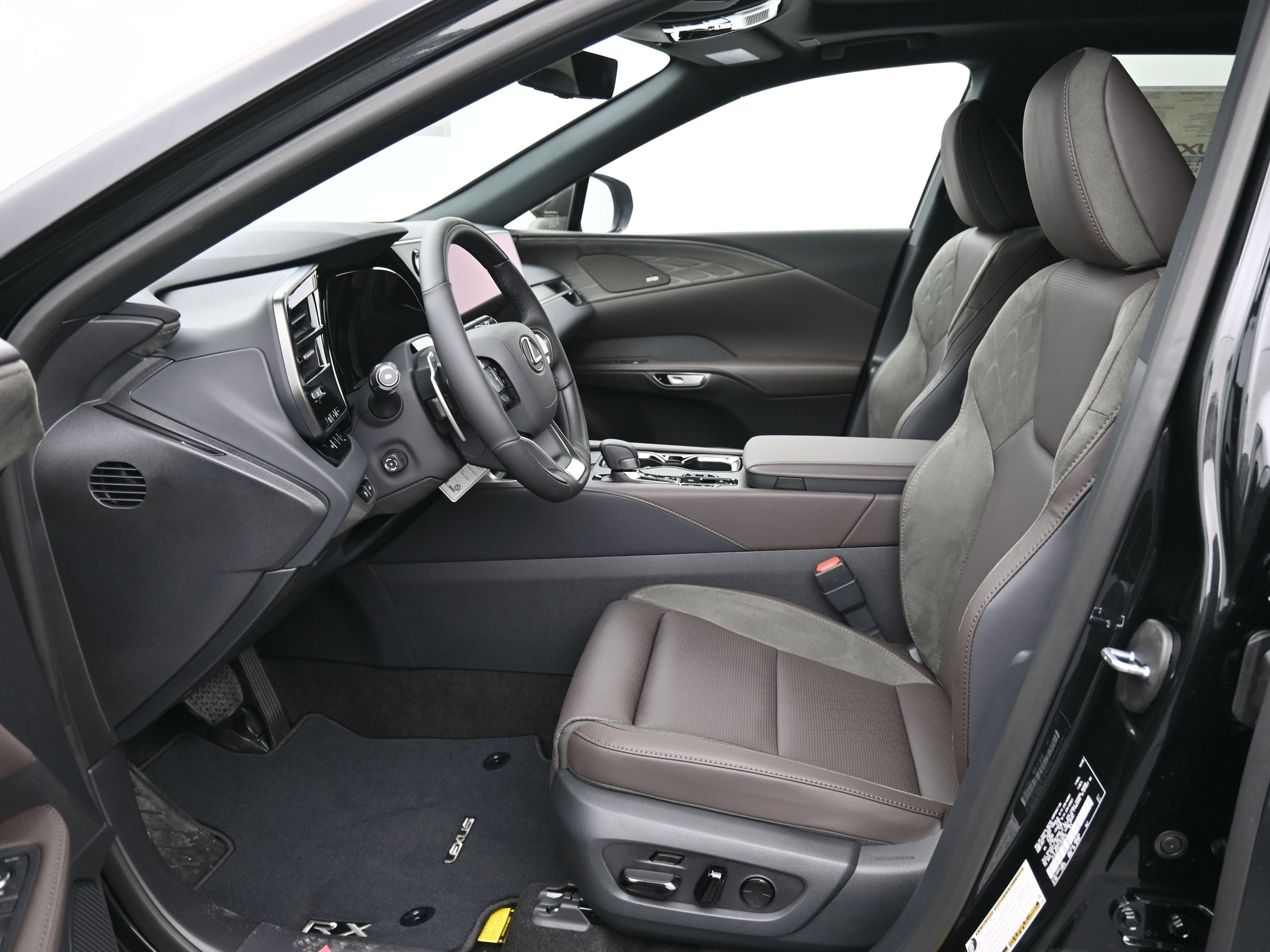 2026 Lexus RX 450h+ Luxury - Photo 11