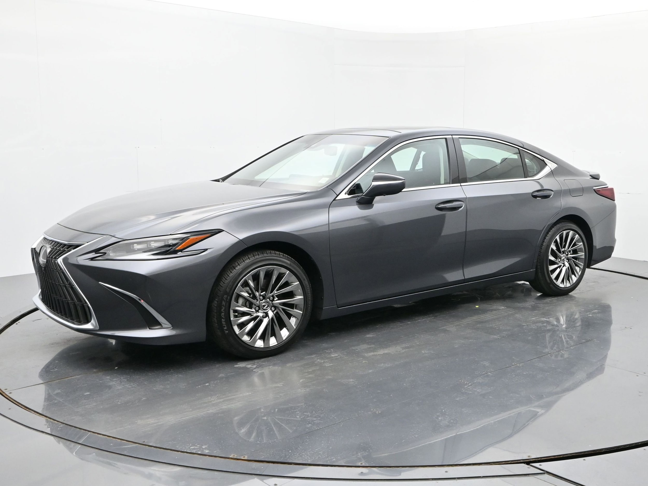 2025 Lexus ES 350 Ultra Luxury's photo