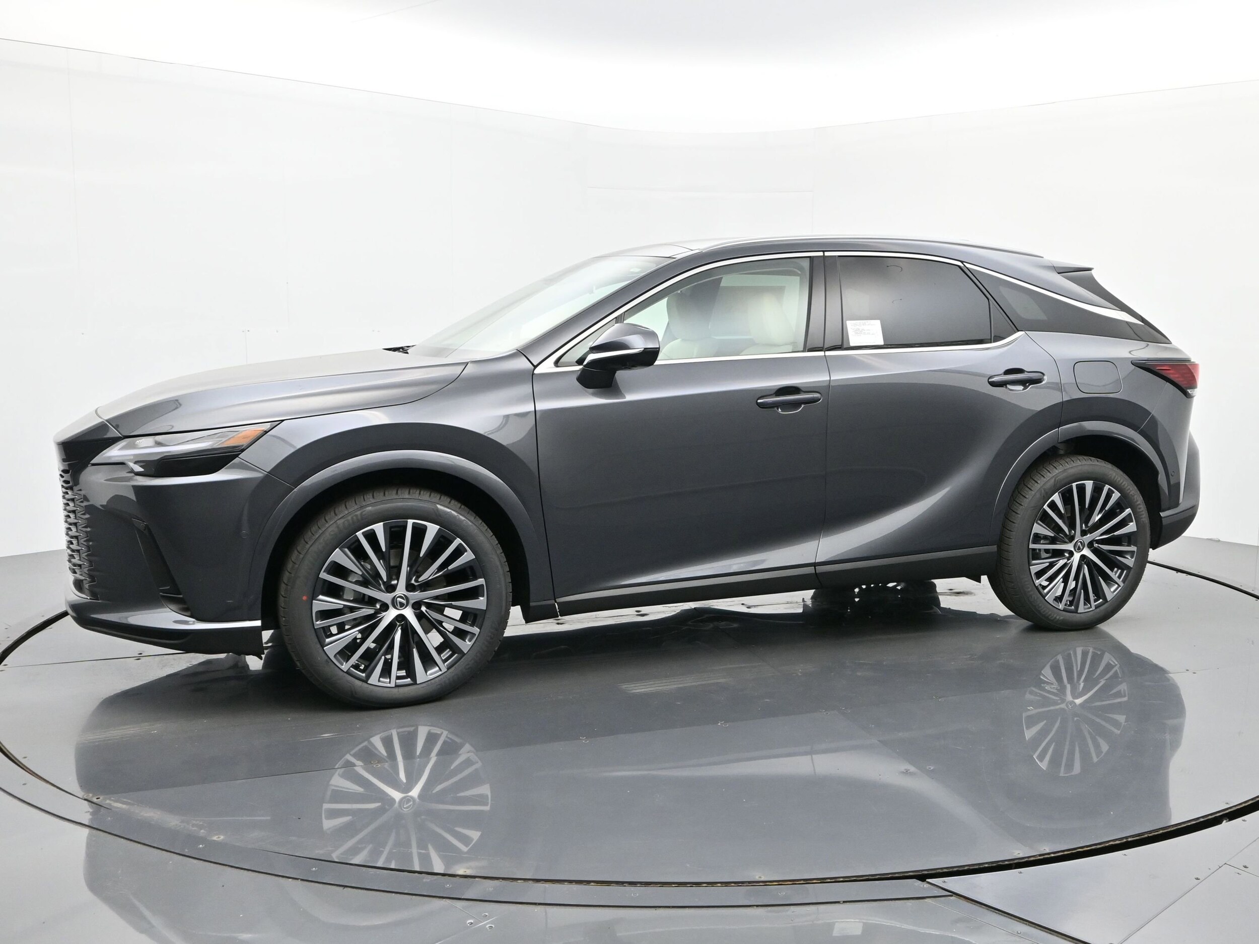 2025 Lexus RX 350h Premium photo 2