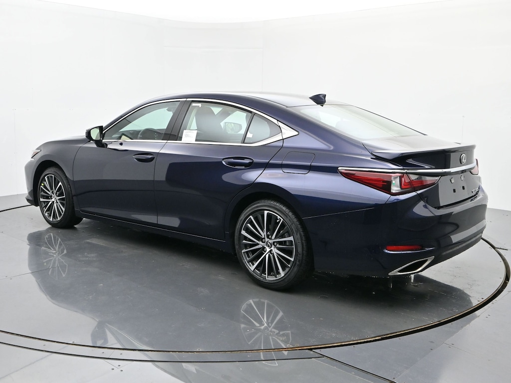 New 2025 Lexus ES 350 Sedan