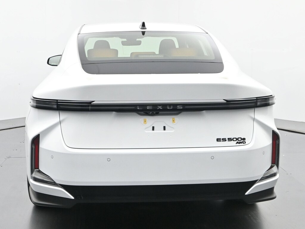New 2026 Lexus ES Sedan