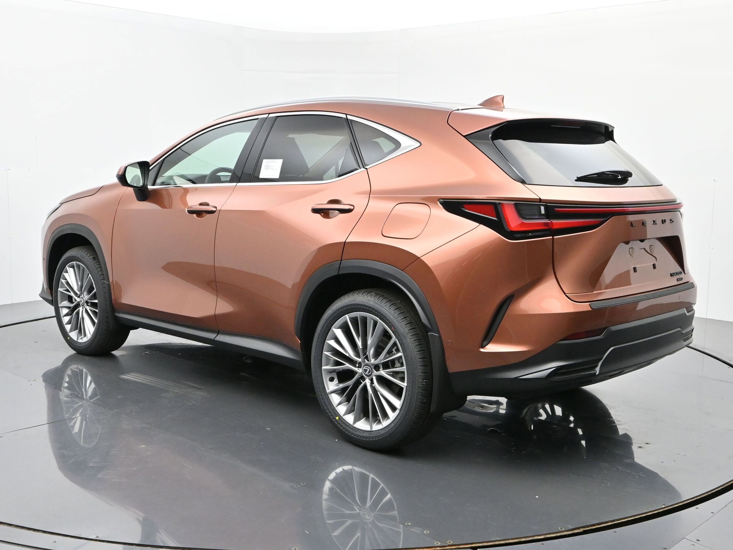 2026 Lexus NX 350 Luxury photo 3