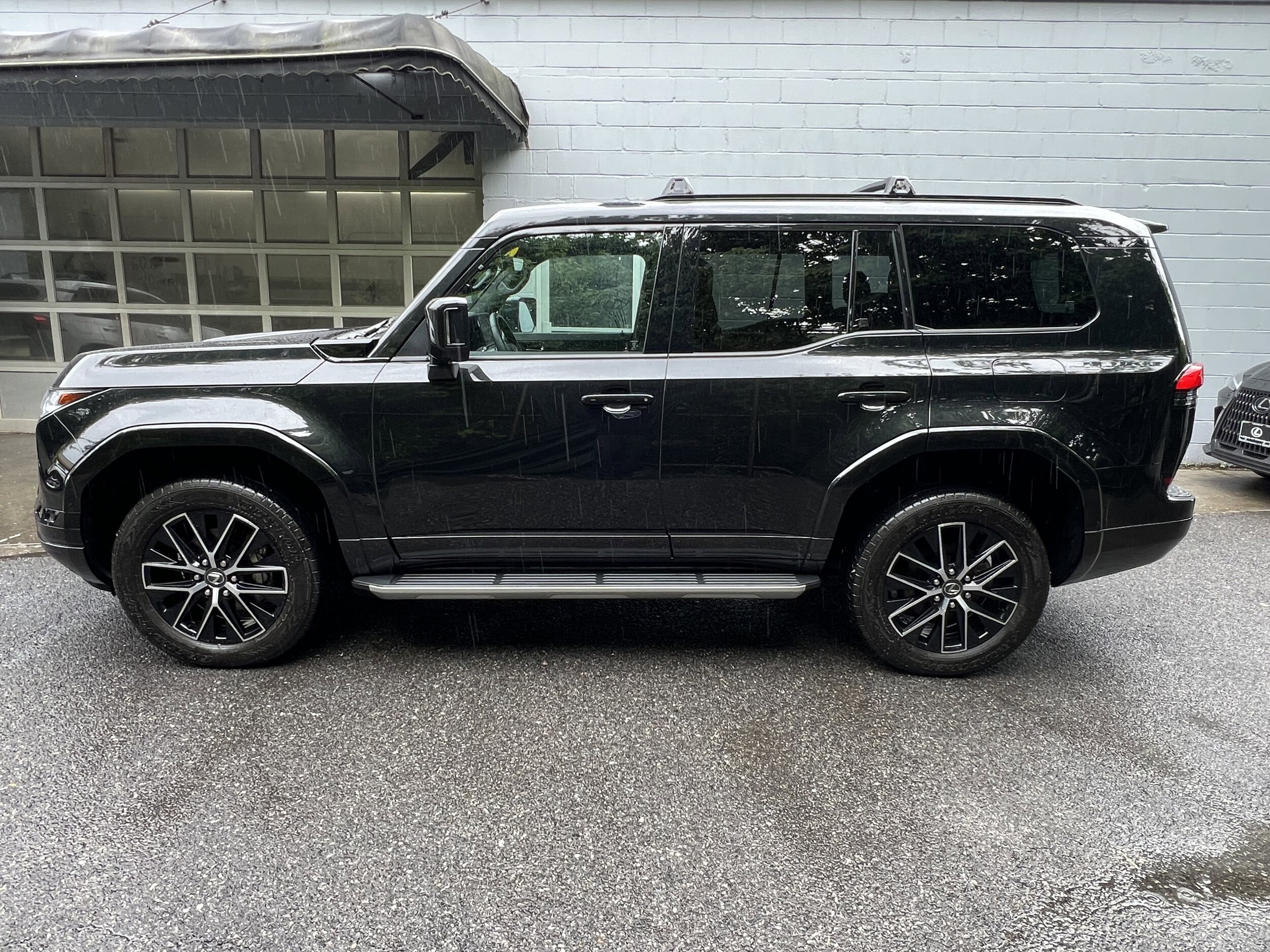 2024 Lexus GX 550 Premium photo 2