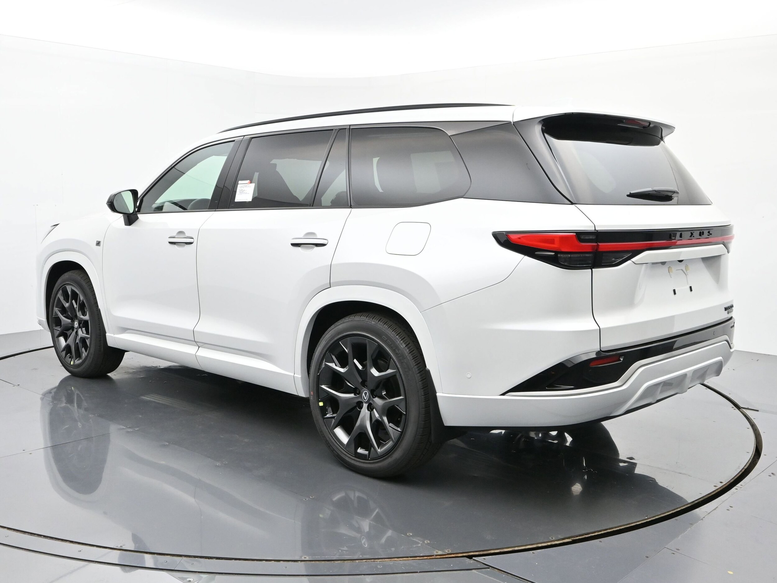 2026 Lexus TX 500h F SPORT Luxury photo 3