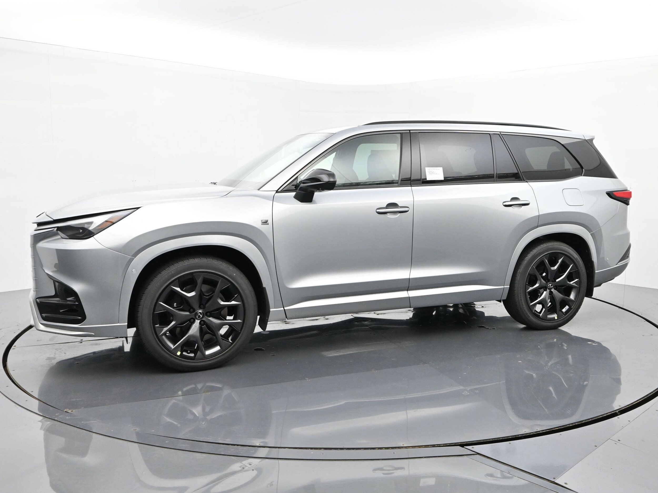 2025 Lexus TX 500h F SPORT Premium photo 2