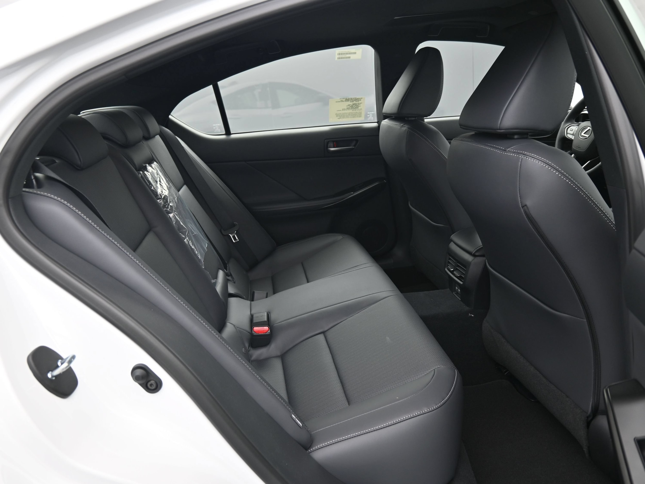 2026 Lexus IS 350 F SPORT DESIGN - Photo 12