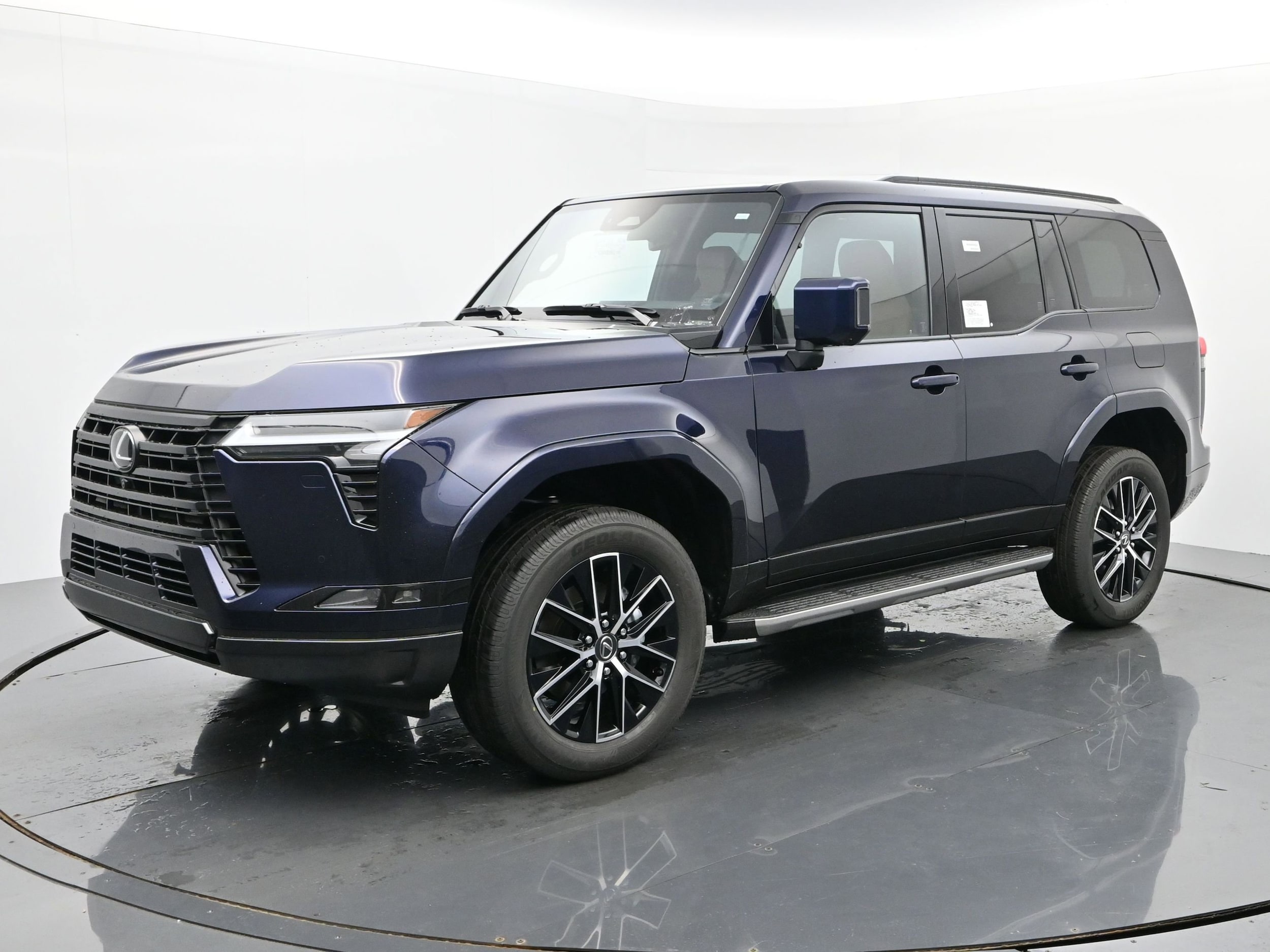 2025 Lexus GX Premium's photo