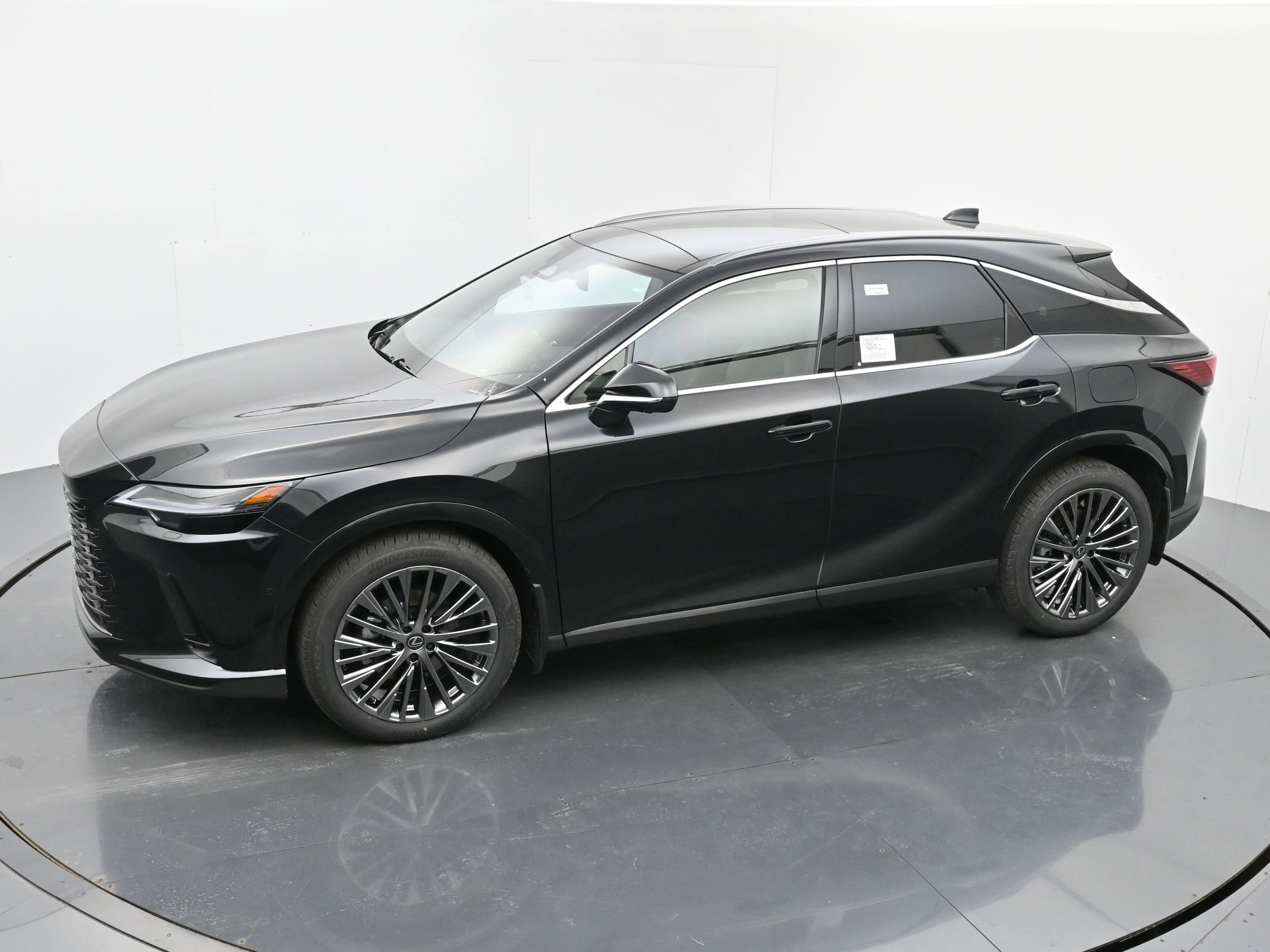 2026 Lexus RX 450h+ Luxury - Photo 24