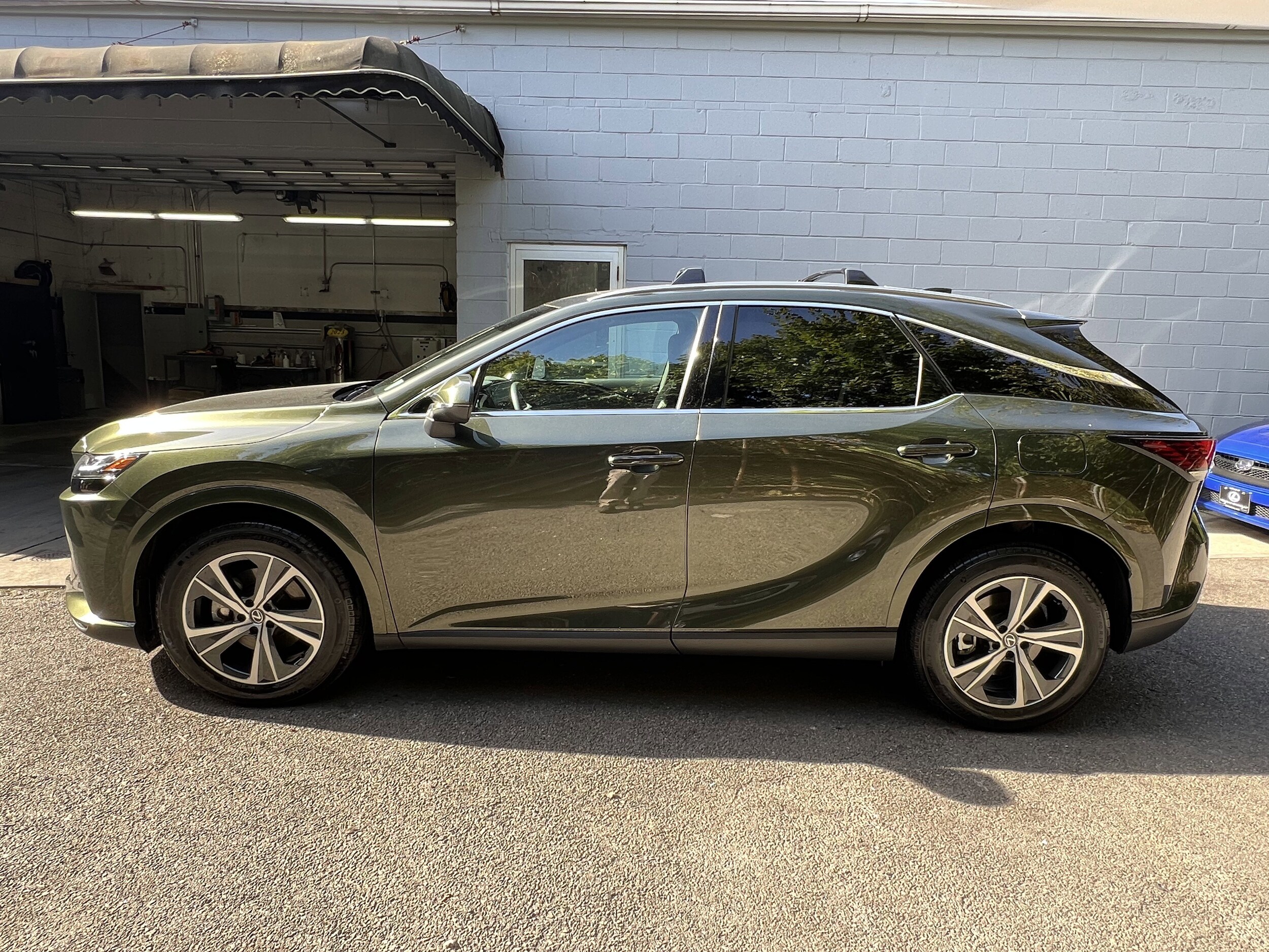 2024 Lexus RX 350 Premium photo 3