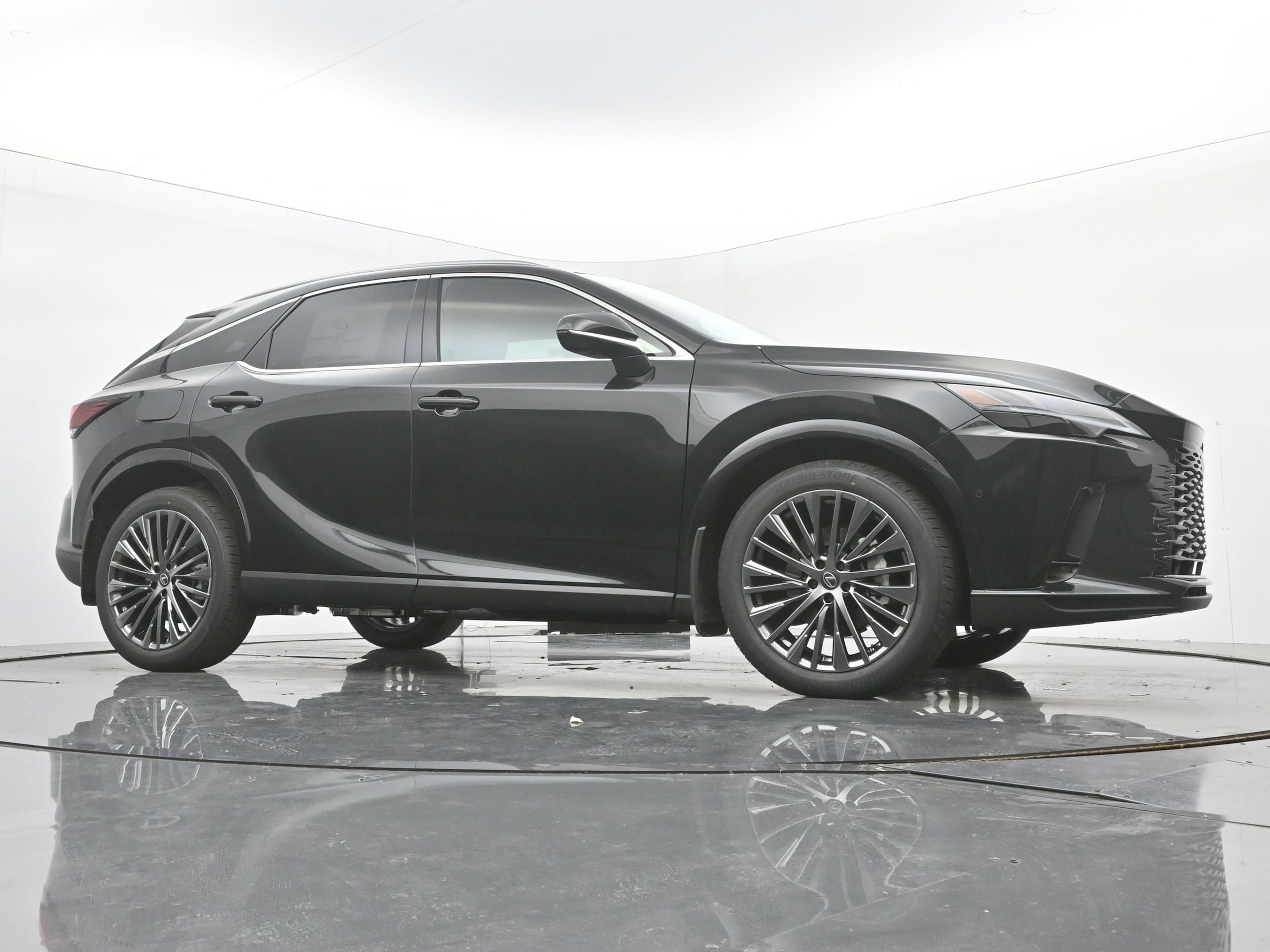 2026 Lexus RX 450h+ Luxury - Photo 21