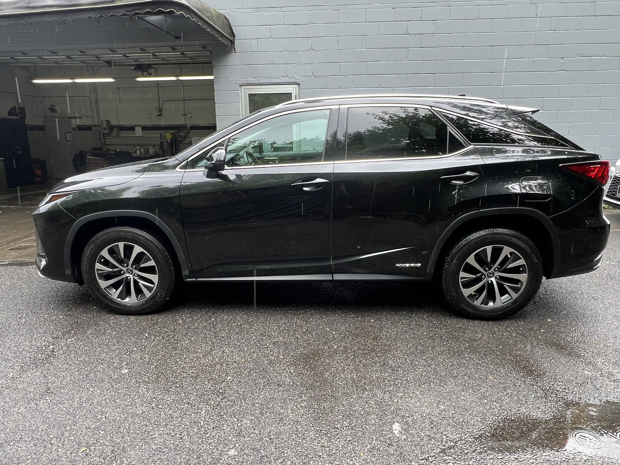 2022 Lexus RX 450h photo 3