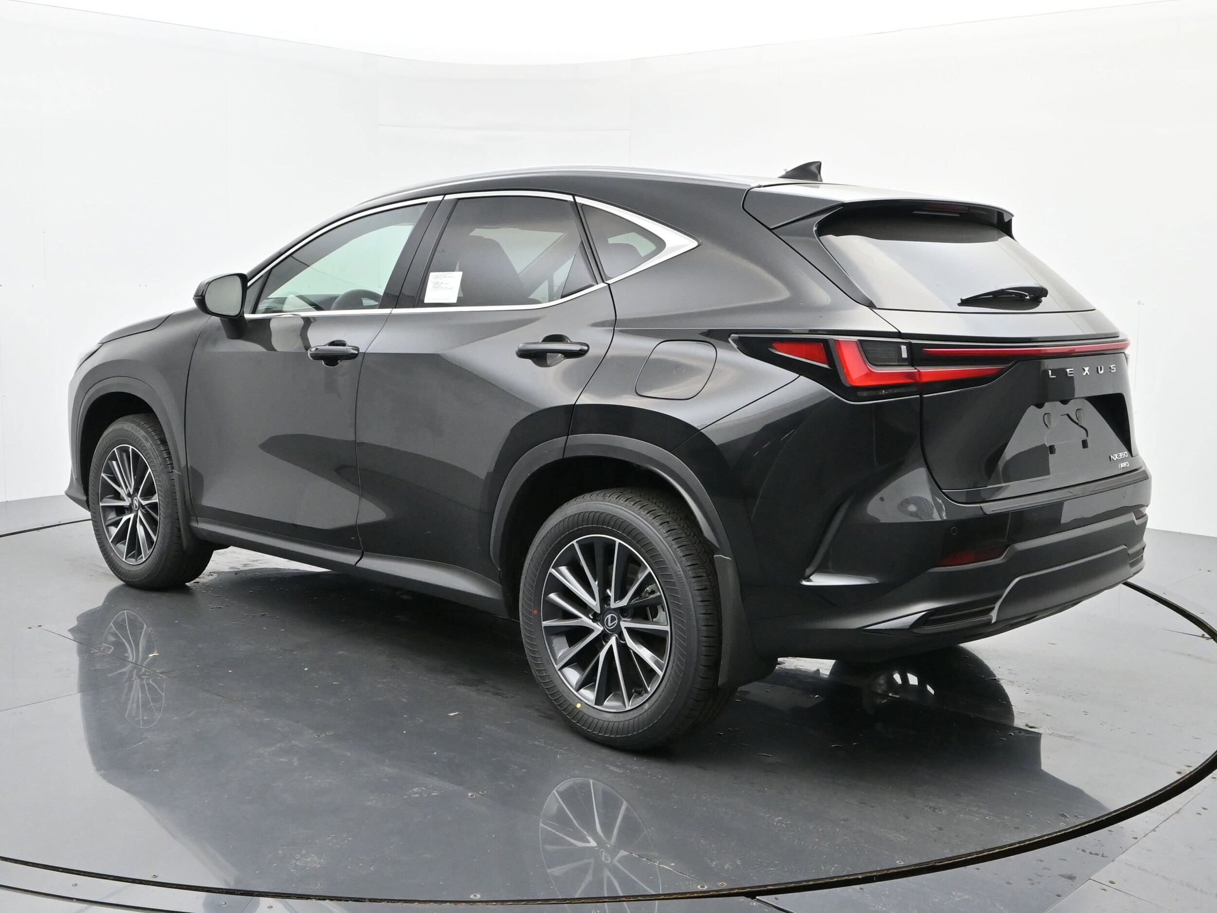 2026 Lexus NX 350 Premium photo 3