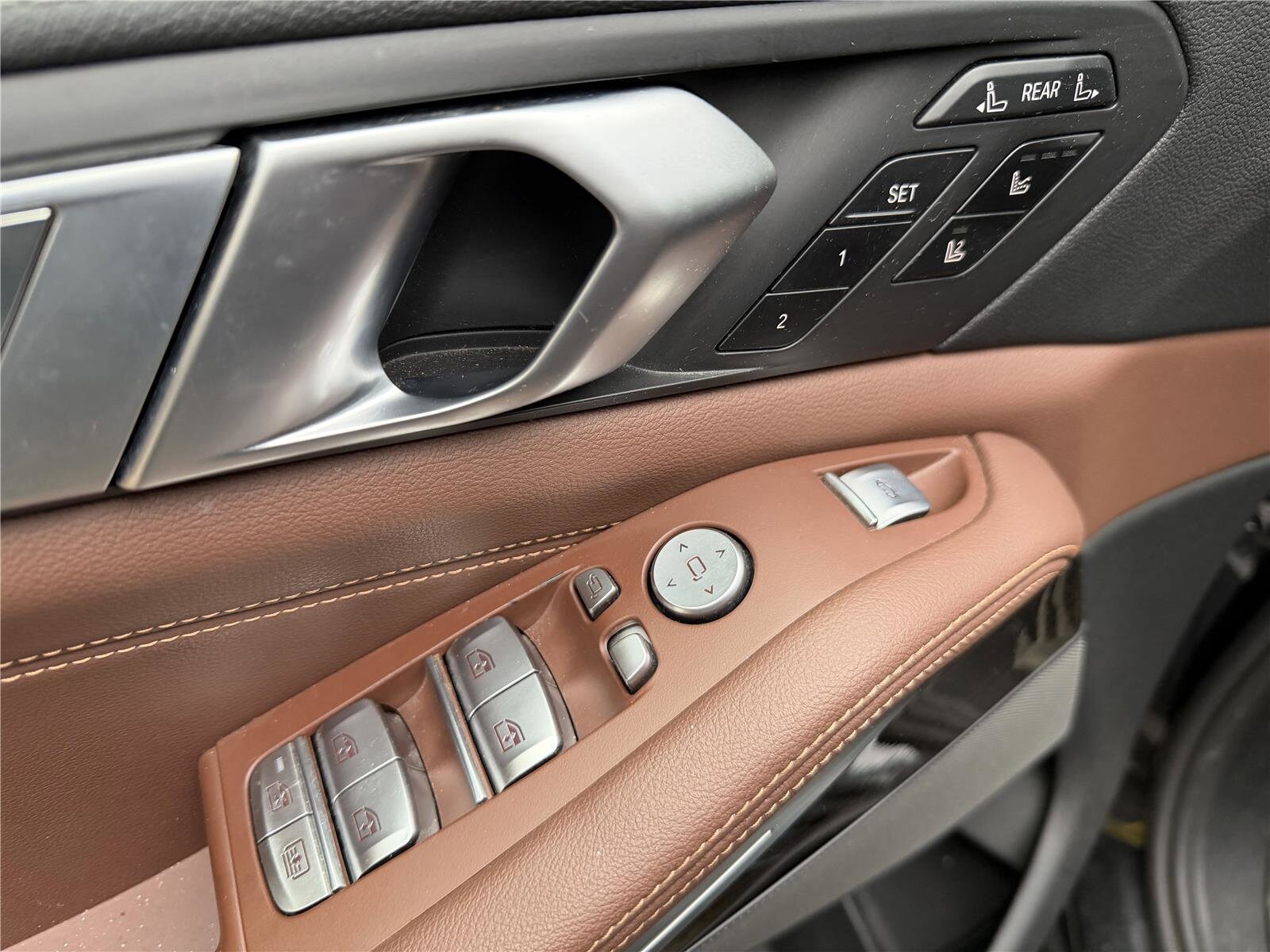 2021 Bmw X7 M50i photo 3